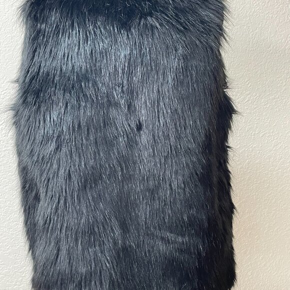 Time and Tru Faux Black Fur Vest Size Medium Awesome Vest! - Picture 2 of 4